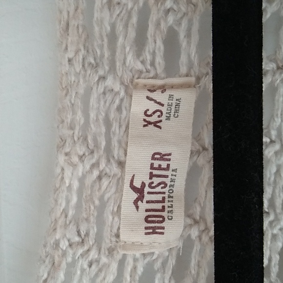 Hollister sweater - Picture 2 of 4